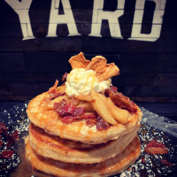 The Yard Gastropub food