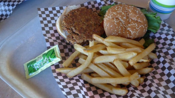 Maswick Cafeteria food