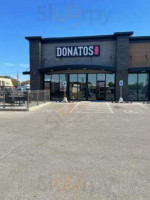 Donatos Pizza inside