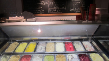 Les Glaces du Tinel inside