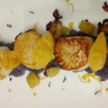 Gustando food