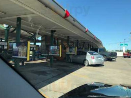 Sonic Drive-In outside