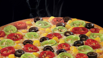 Oyalo Pizza food