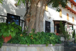 Borgo Di Sumbilla Bed Breakfast E Trattoria Monti outside