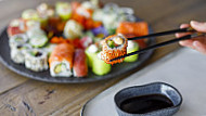 Enjoy Sushi Le Tholonet food