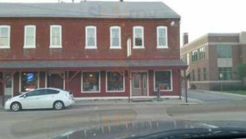 Mascoutah Steak House outside