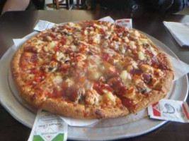 Susie Q's Pizza food