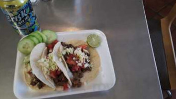 La Taqueria Lupitas food