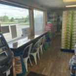 Douds Kwik Stop Esterno