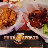 Pour Sports Pub Grille food