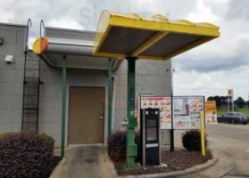 Sonic Drive-in outside