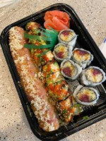 Oki Sushi food