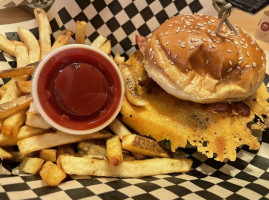 Bagger Dave's Legendary Burger Tavern food