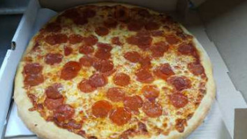 Franks Pizzeria food