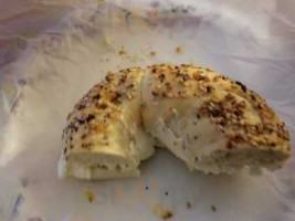 Island Bagel food