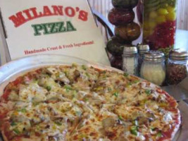 Milano's Pizza food