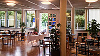 207 Café inside