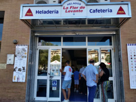 Heladeria La Flor De Levante Santa Rosa outside