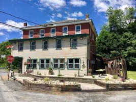 Covered Bridge Inn outside