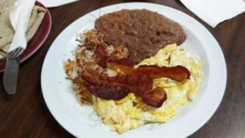 Tapia's Cafe food