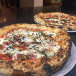 La Rustica Pizzeria Trattoria food