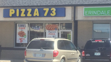 Pizza 73 outside