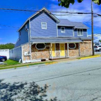 Falbo’s Rainbow Inn outside