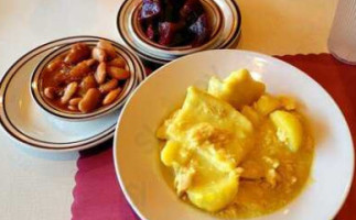 Bird-in-hand Family Smorgasbord food