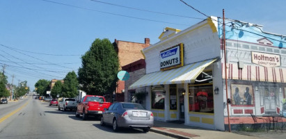 Holtman's Donut Shop food