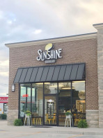 Sunshine Juice Co. outside