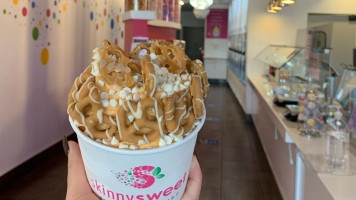 Skinnysweet Frozen Yogurt food