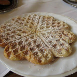 Cafe Burghof Dentro
