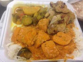 Salem Halal Market & Grill food