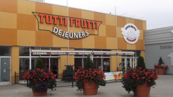 Restaurant Tutti Frutti food