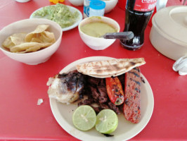 Carnes Y Pollos Asados La Cuchilla food