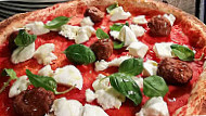 Pizzeria La Canonica food