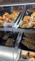 Edmonds Bakery food