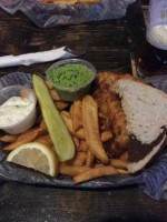 Three Lions Pub food