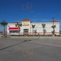 In-n-out Burger outside