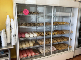 Brizuela's Bakery food