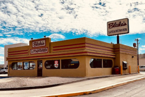 Blake's Lotaburger outside