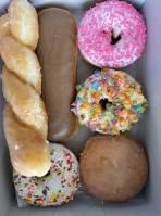 Ma's Donut food