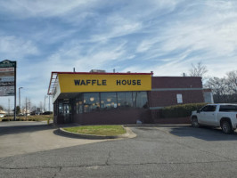 Waffle House outside