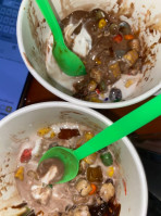 Yozen Frogurt food