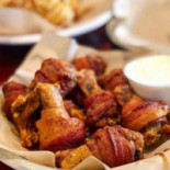 Hooters Cibo