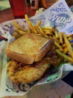 Willie's Grill Icehouse food