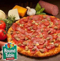 Round Table Pizza food