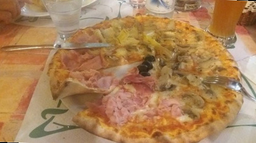 Sport Pizzeria À l'intérieur