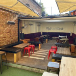 Cafe Del Marsh Dentro