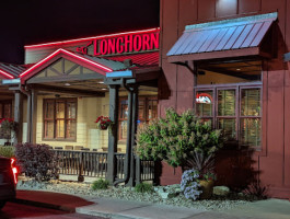 Longhorn Steakhouse Cuyahoga Falls outside